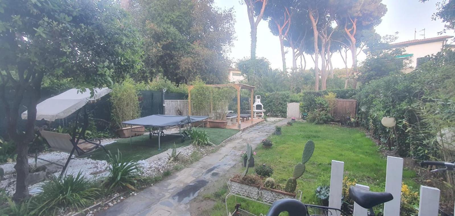 Domusauroom, Relax Nel Cuore Della Versilia - Pet Friendly В'яреджо Екстер'єр фото