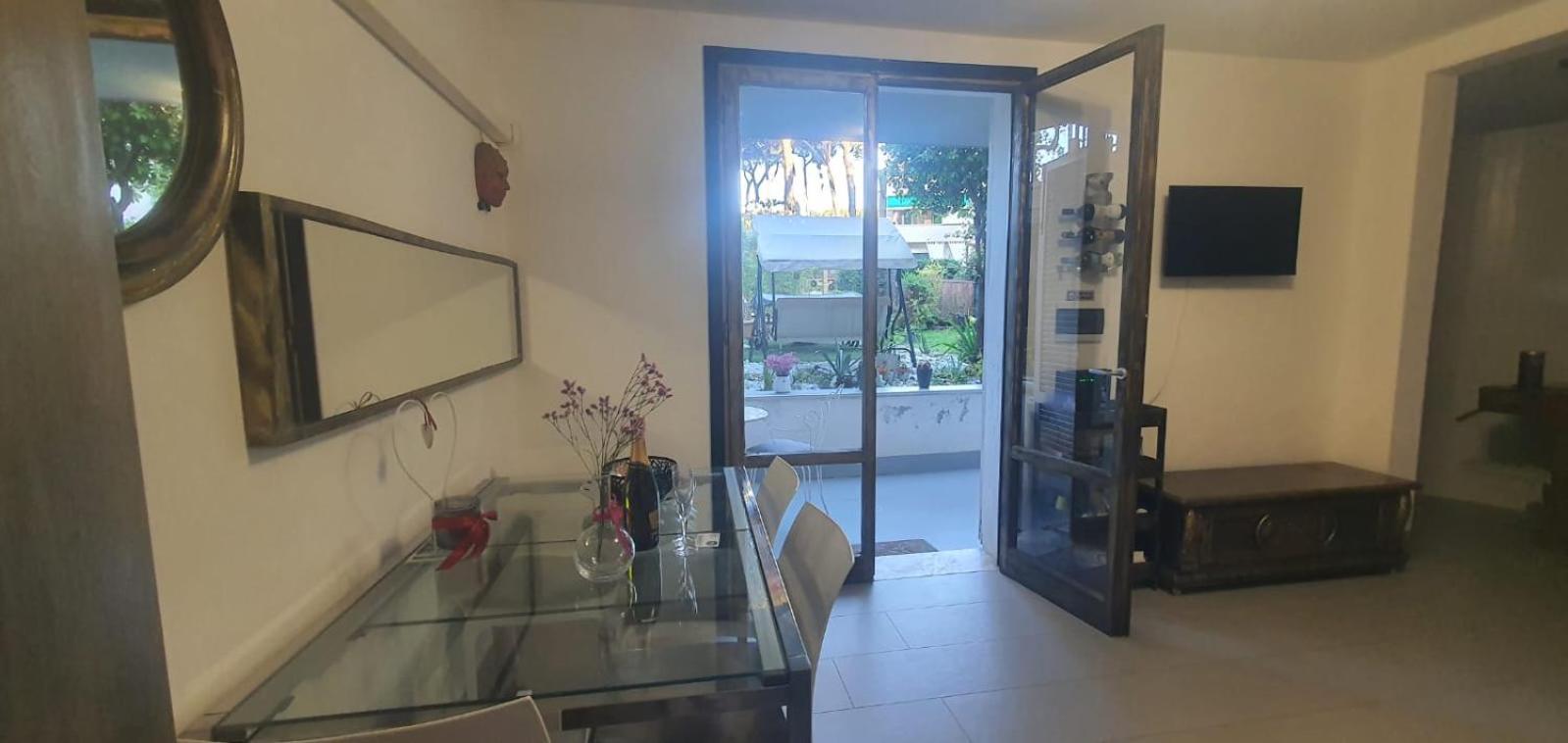 Domusauroom, Relax Nel Cuore Della Versilia - Pet Friendly В'яреджо Екстер'єр фото